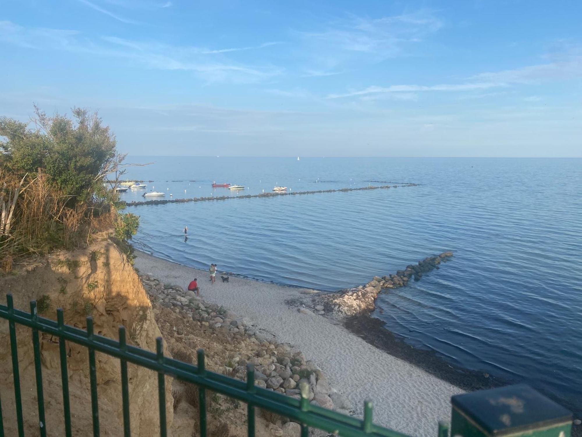 Wohnwagen Auf Dem Wulfenerhals Ca 150M Bis Zum Meer Fehmarn Extérieur photo